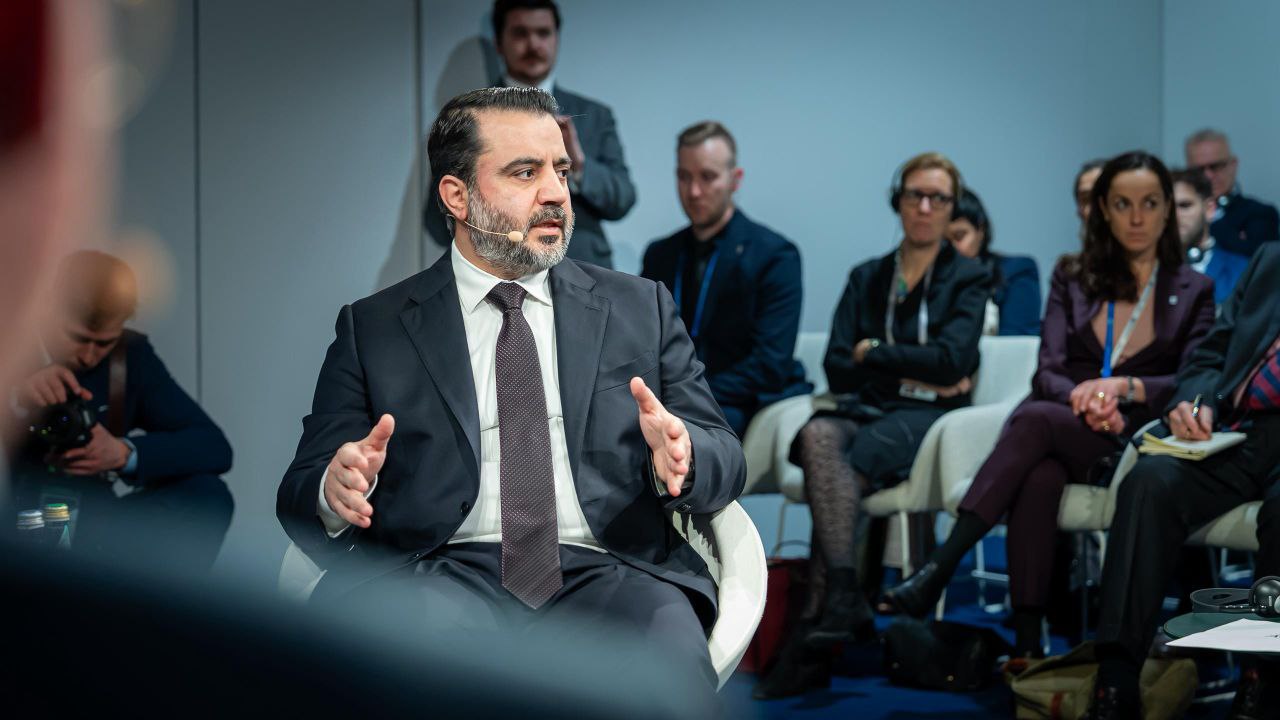 شارك وزير الخارجية والمغتربين السيد أسعد حسن الشيباني في جلسة حوارية بعنوان «الحفاظ عليها موحدة، مستقبل سوريا ما بعد الثورة»