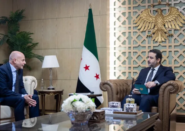 استقبل وزير الخارجية والمغتربين السيد أسعد حسن الشيباني في دمشق نائب المبعوث الخاص للأمم المتحدة السيد كلاوديو كوردوني