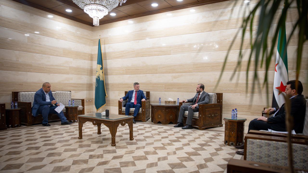 استقبل مدير الإدارة القنصلية في وزارة الخارجية والمغتربين، السفير الكندي لدى الجمهورية العربية السورية