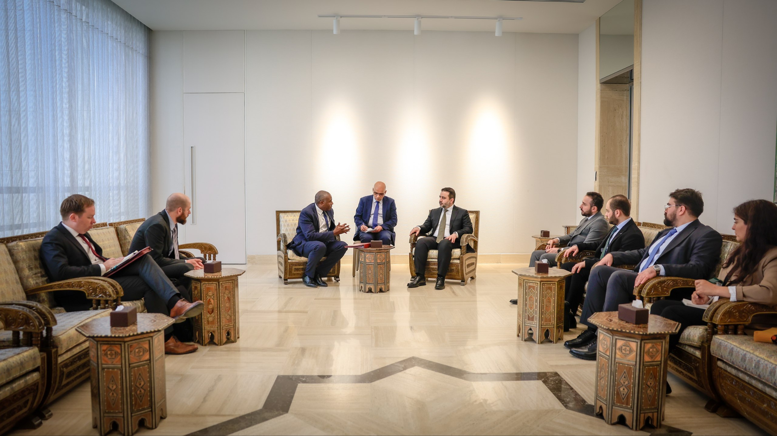 .Minister of Foreign Affairs and Expatriates, Mr. Asaad Hassan Al-Shaibani, meets with the UK Foreign Secretary, Mr. David Lammy