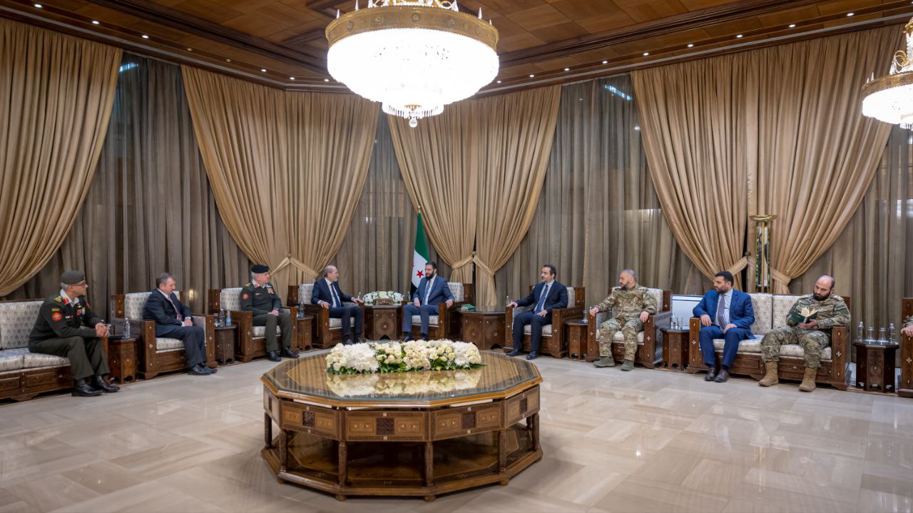 التقى فخامة رئيس الجمهورية العربية السورية ووزير الخارجية والمغتربين وفدًا رفيع المستوى من المملكة الأردنية الهاشمية ،في العاصمة دمشق