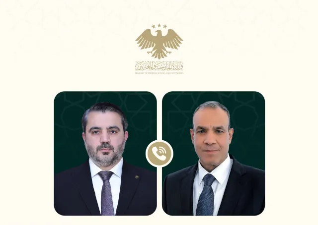 Foreign Minister Holds Phone Call with Egyptian Foreign Minister