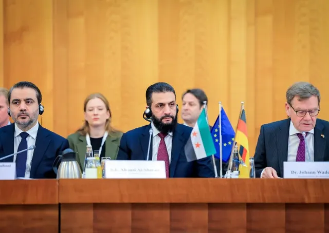 اجتمع فخامة رئيس الجمهورية العربية السورية برفقة وزير الخارجية والمغتربين والوفد الوزاري بمجموعة من الشركات الألمانية في العاصمة برلين