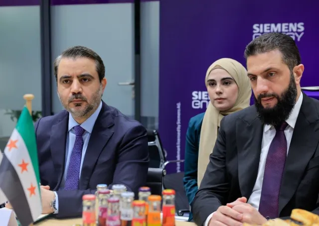 زار فخامة رئيس الجمهورية العربية السورية برفقة وزير الخارجية والمغتربين والوفد الوزاري المرافق مقر شركة سيمنز للطاقة في الجمهورية ألمانيا الاتحادية