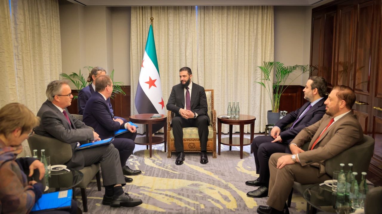 التقى فخامة رئيس الجمهورية العربية السورية برفقة وزير الخارجية والمغتربين بوزير الداخلية الألماني السيد ألكسندر دوبريندت