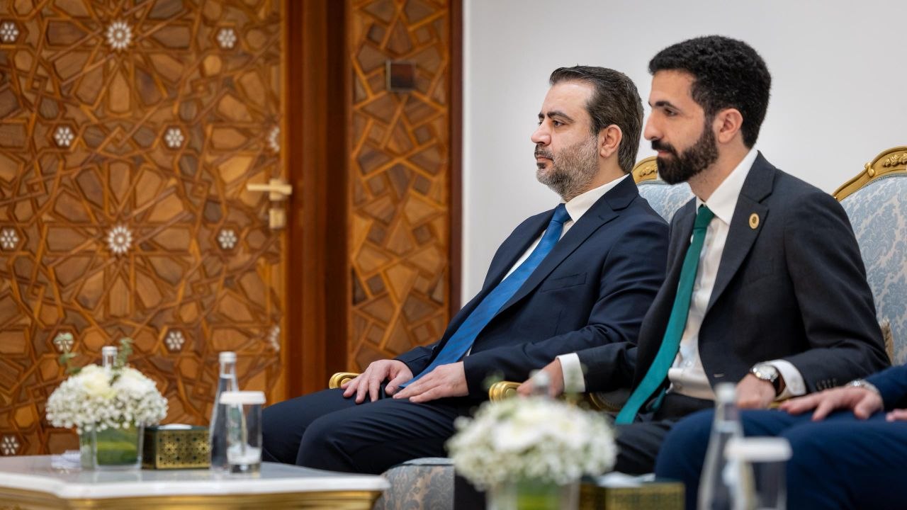 استقبل فخامة رئيس الجمهورية العربية السورية ، بحضور وزير الخارجية والمغتربين في العاصمة دمشق، وكيل الأمين العام للأمم المتحدة للشؤون الإنسانية، ووكيل الأمين العام والمدير التنفيذي لبرنامج الأمم المتحدة الإنمائي