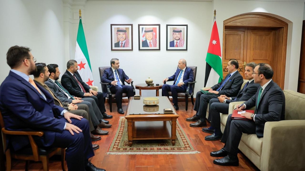 التقى وزير الخارجية والمغتربين السيد أسعد حسن الشيباني في عمّان نائب رئيس الوزراء، وزير الخارجية في المملكة الأردنية الهاشمية السيد أيمن الصفدي