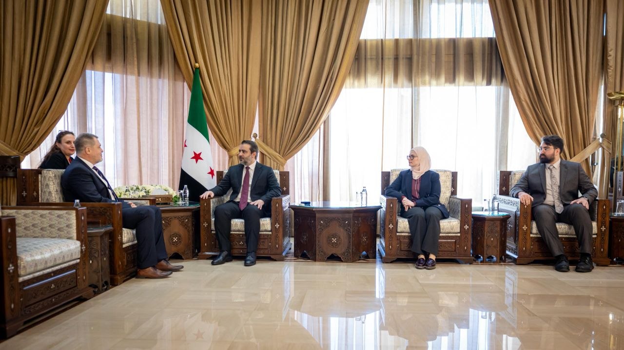 استقبل وزير الخارجية والمغتربين السيد أسعد حسن الشيباني في دمشق سفير جمهورية التشيك لدى الجمهورية العربية السورية، السيد فيتسلاف بيفونكا