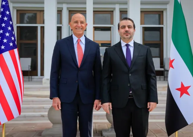 التقى وزير الخارجية والمغتربين السيد أسعد حسن الشيباني في أنقرة المبعوث الأمريكي الخاص إلى سوريا السيد توماس باراك