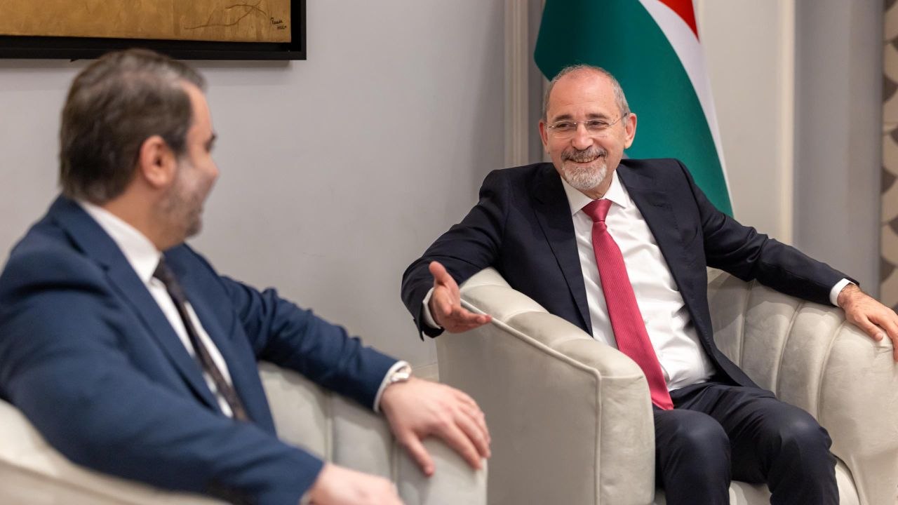 The Minister of Foreign Affairs and Expatriates Meets His Jordanian Counterpart