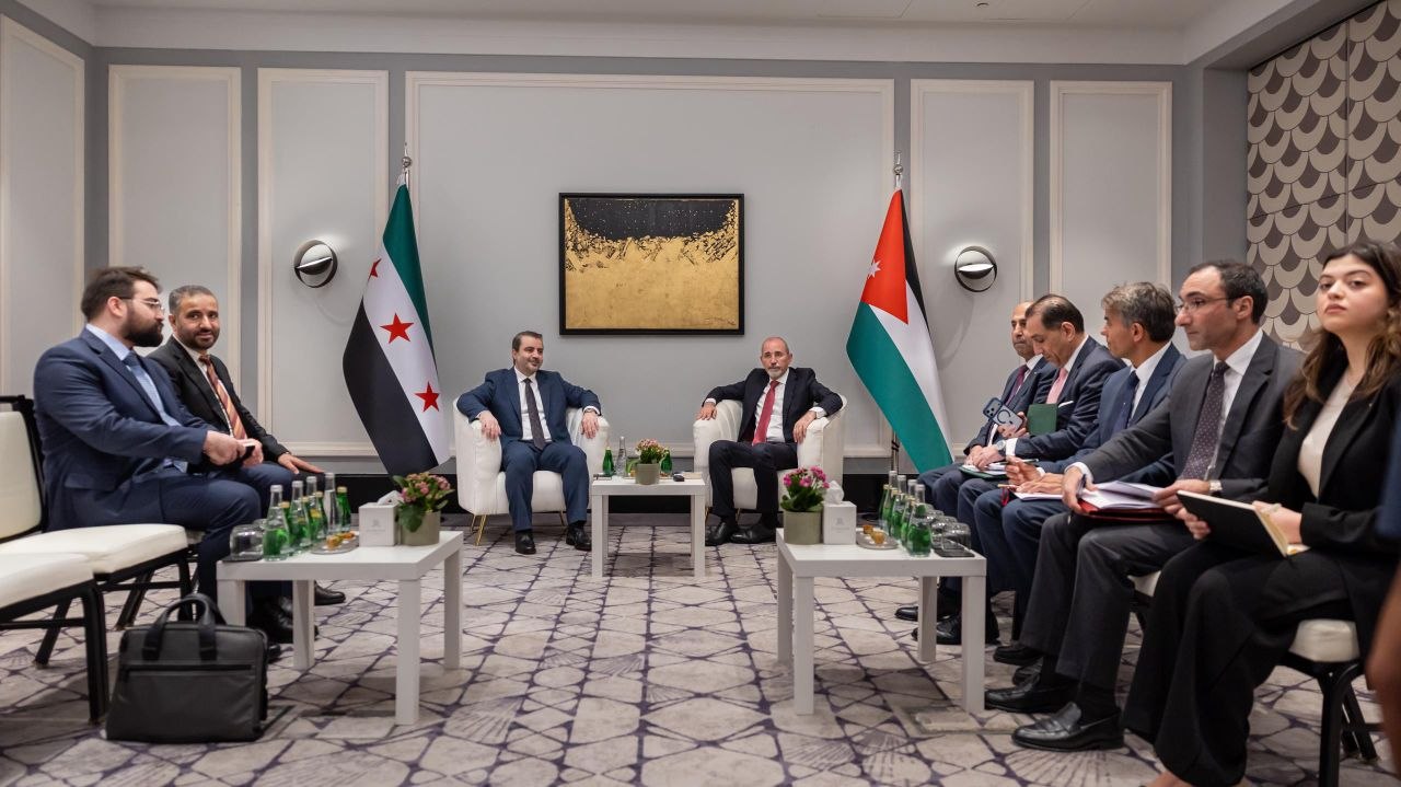 The Minister of Foreign Affairs and Expatriates Meets His Jordanian Counterpart