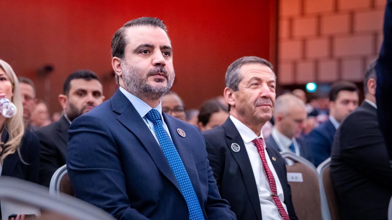 شارك فخامة رئيس الجمهورية السيد أحمد الشرع، يرافقه وزير الخارجية والمغتربين السيد أسعد حسن الشيباني، في الافتتاح الرسمي لمنتدى أنطاليا الدبلوماسي