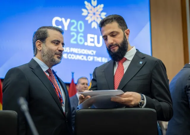 فخامة رئيس الجمهورية السيد أحمد الشرع يرافقه وزير الخارجية والمغتربين السيد أسعد حسن الشيباني، يشارك في الاجتماع غير الرسمي للاتحاد الأوروبي والشركاء الإقليميين، المنعقد في جمهورية قبرص.