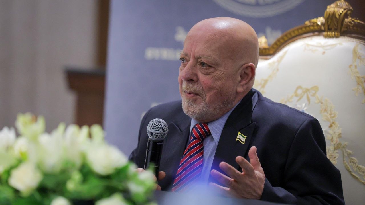 وزير الخارجية والمغتربين السيد أسعد حسن الشيباني برفقة وزير الاقتصاد والصناعة الدكتور نضال الشعار يلتقي بعدد من رجال الأعمال السوريين