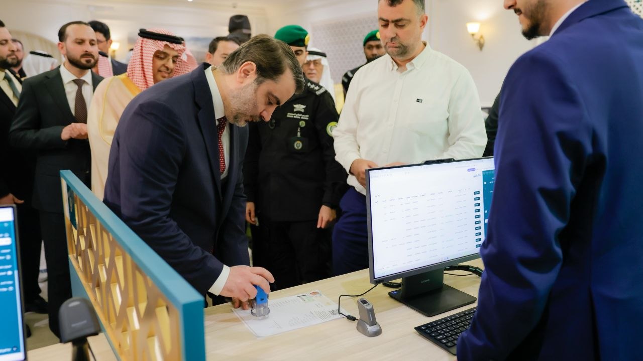 وزير الخارجية والمغتربين السيد أسعد حسن الشيباني، يفتتح القنصلية السورية بمدينة جدة في المملكة العربية السعودية