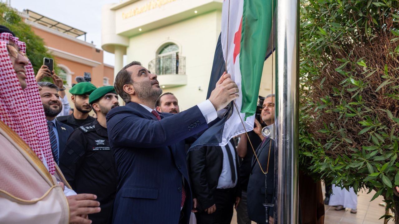 وزير الخارجية والمغتربين السيد أسعد حسن الشيباني، يفتتح القنصلية السورية بمدينة جدة في المملكة العربية السعودية