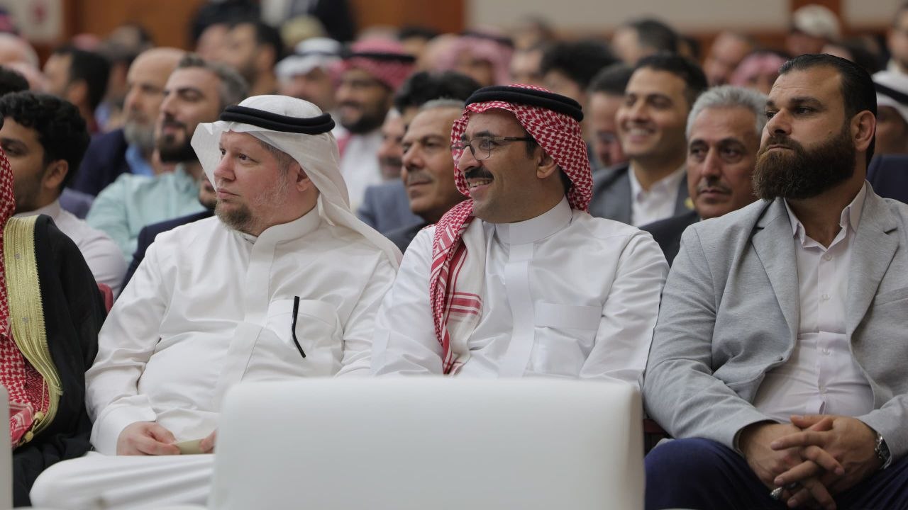 وزير الخارجية والمغتربين السيد أسعد حسن الشيباني، يلتقي بعدد من أبناء الجالية السورية في المملكة العربية السعودية، ضمن افتتاح القنصلية العامة في مدينة جدة.