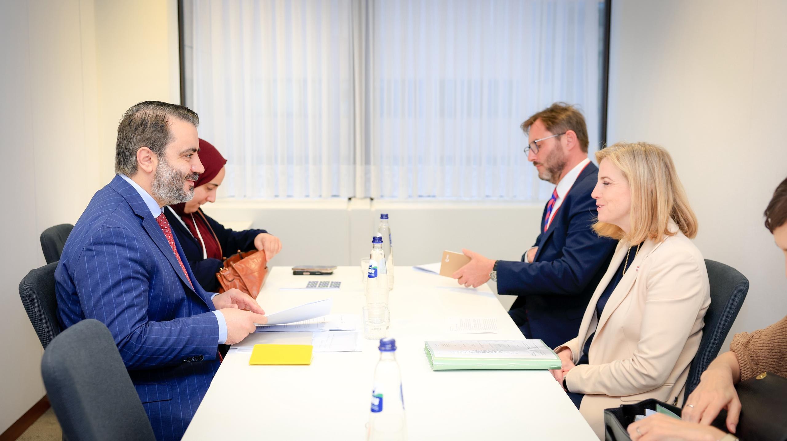 Minister of Foreign Affairs and Expatriates Asaad Hassan Al-Shaibani meets in Brussels with the Federal Minister of Foreign Affairs for European and International Affairs of the Republic of Austria, Ms. Beate Meinl-Reisinger