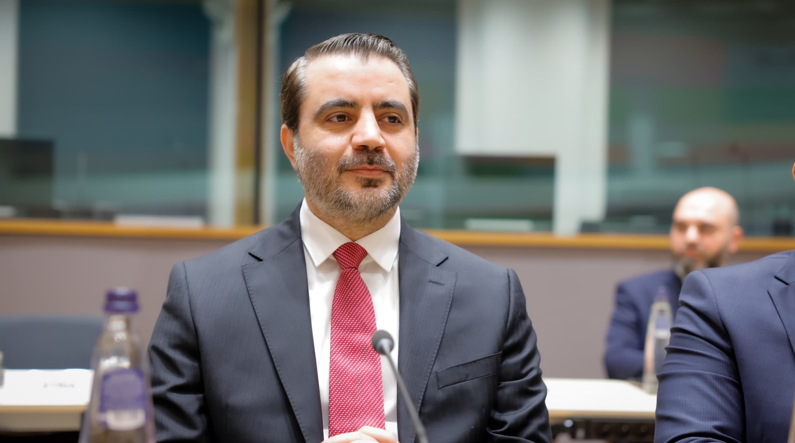 برئاسة مشتركة بين وزير الخارجية والمغتربين السيد أسعد حسن الشيباني والممثلة العليا للاتحاد الأوروبي للشؤون الخارجية والسياسة الأمنية كايا كالاس انطلاق أول حوار سياسي رفيع المستوى بين الجمهورية العربية السورية والاتحاد الأوروبي في العاصمة البلجيكية بروكسل
