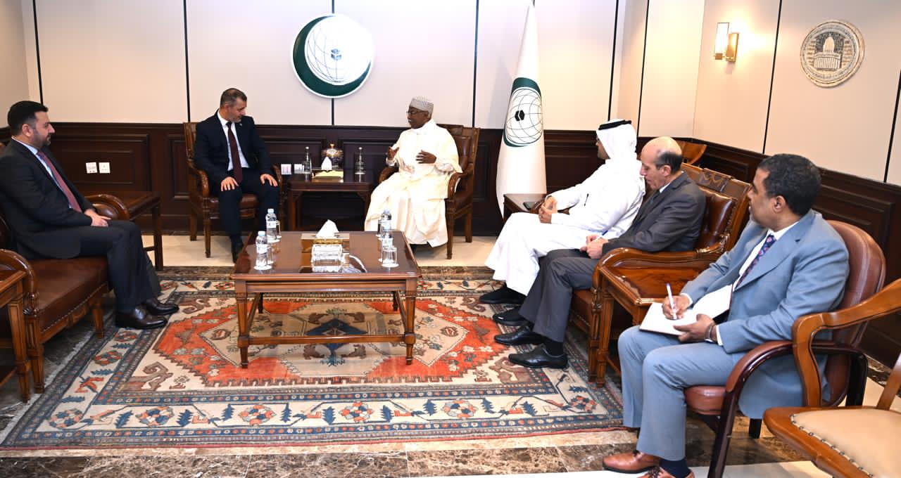 السيد نذير القادري يسلّم أوراق اعتماده كمندوب دائم للجمهورية العربية السورية لدى منظمة التعاون الإسلامي