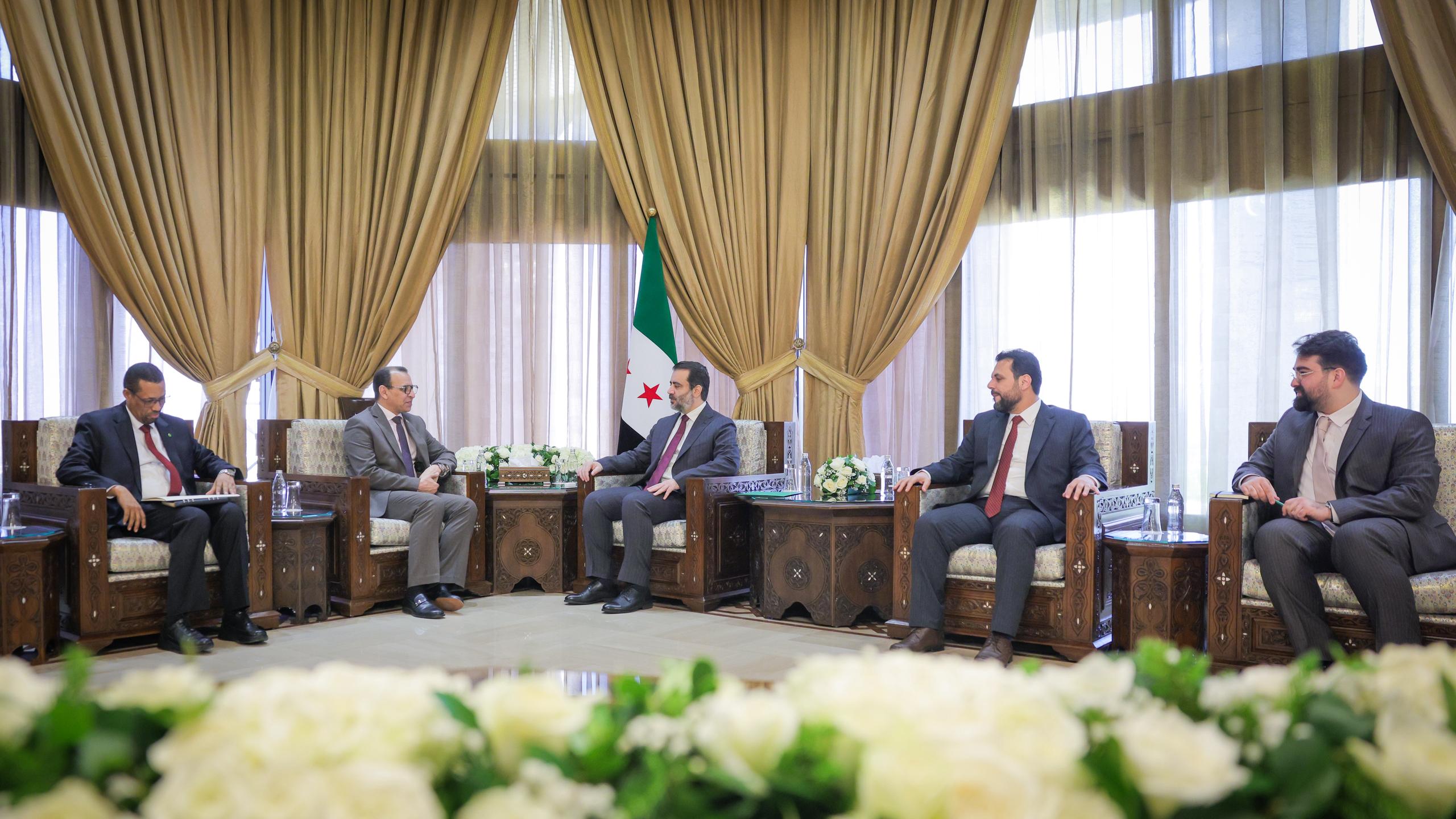 وزير الخارجية والمغتربين السيد أسعد حسن الشيباني يستقبل سفير الجمهورية الإسلامية الموريتانية لدى دمشق السيد الطالب المختار محمد المجتبي