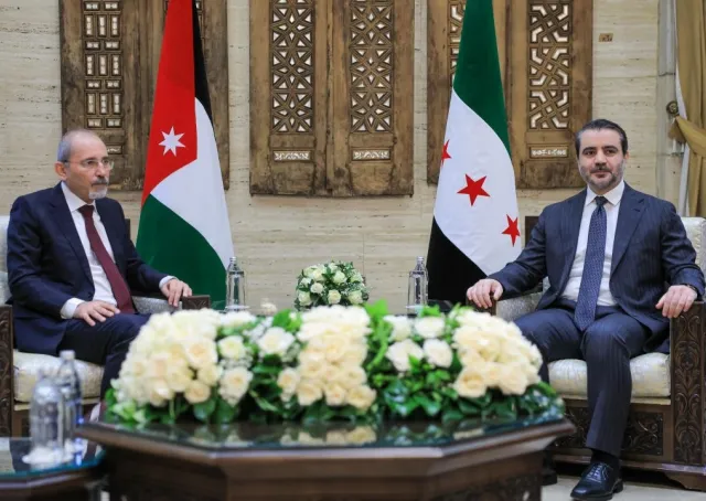اجتمع وزير الخارجية والمغتربين السيد أسعد حسن الشيباني بنائب رئيس الوزراء ووزير الخارجية وشؤون المغتربين في المملكة الأردنية الهاشمية السيد أيمن الصفدي، في العاصمة دمشق