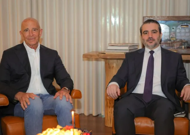 التقى وزير الخارجية والمغتربين السيد أسعد حسن الشيباني اليوم في إسطنبول المبعوث الرئاسي الخاص للولايات المتحدة الأمريكية إلى سوريا والعراق السيد توماس باراك