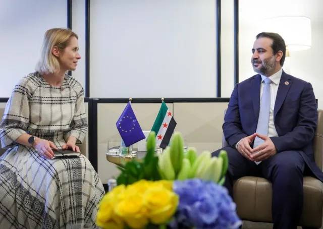 التقى وزير الخارجية والمغتربين السيد أسعد حسن الشيباني مع الممثلة العليا للاتحاد الأوروبي للشؤون الخارجية والسياسة الأمنية السيدة كايا كالاس