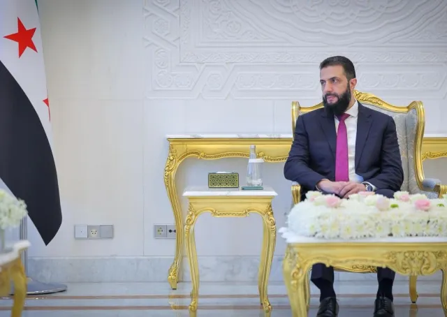 استقبل فخامة رئيس الجمهورية السيد أحمد الشرع ووزير الخارجية والمغتربين السيد أسعد حسن الشيباني في العاصمة دمشق وزير خارجية الجمهورية الإسلامية الموريتانية السيد محمد سالم ولد مرزوك
