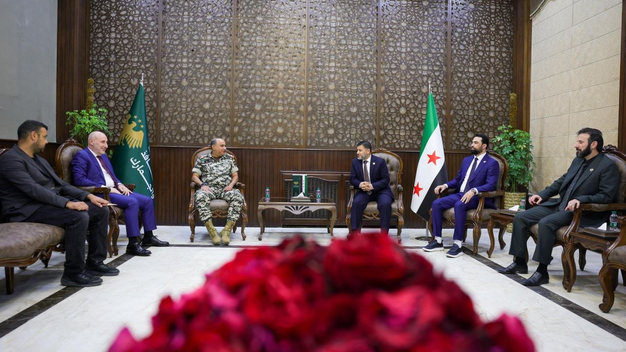 برعاية وزارة الخارجية والمغتربين، وبالتعاون مع وزارتي الداخلية والعدل، جرى استلام الدفعة الثانية من السجناء السوريين المحكومين في السجون اللبنانية