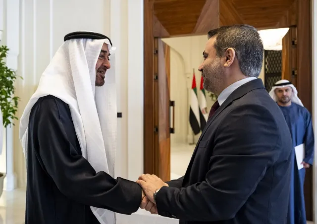 التقى وزير الخارجية والمغتربين السيد أسعد حسن الشيباني، رئيس دولة الإمارات العربية المتحدة الشقيقة صاحب السمو الشيخ محمد بن زايد آل نهيان، في أبوظبي
