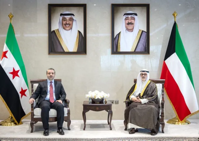 التقى وزير الخارجية والمغتربين السيد أسعد حسن الشيباني وزير خارجية دولة الكويت الشقيقة الشيخ جراح جابر الأحمد الصباح، في العاصمة الكويت
