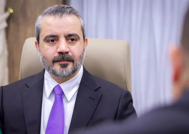 عقد وزير الخارجية والمغتربين السيد أسعد حسن الشيباني، اجتماعًا في العاصمة الليبية طرابلس، مع وزير النفط والغاز الليبي السيد خليفة عبد الصادق ورئيس مجلس الإدارة والمدير التنفيذي للمؤسسة الليبية للاستثمار الدكتور علي محمود حسن