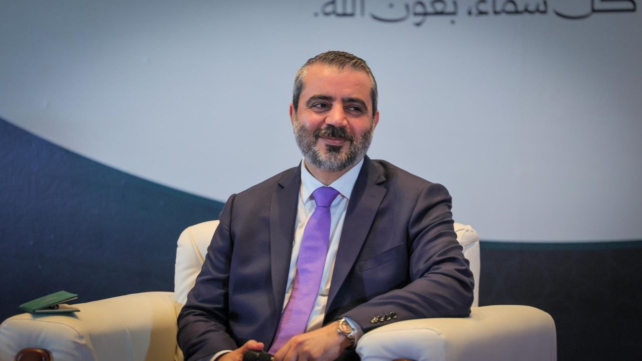 التقى وزير الخارجية والمغتربين السيد أسعد حسن الشيباني عددًا من أبناء الجالية السورية المقيمين في ليبيا