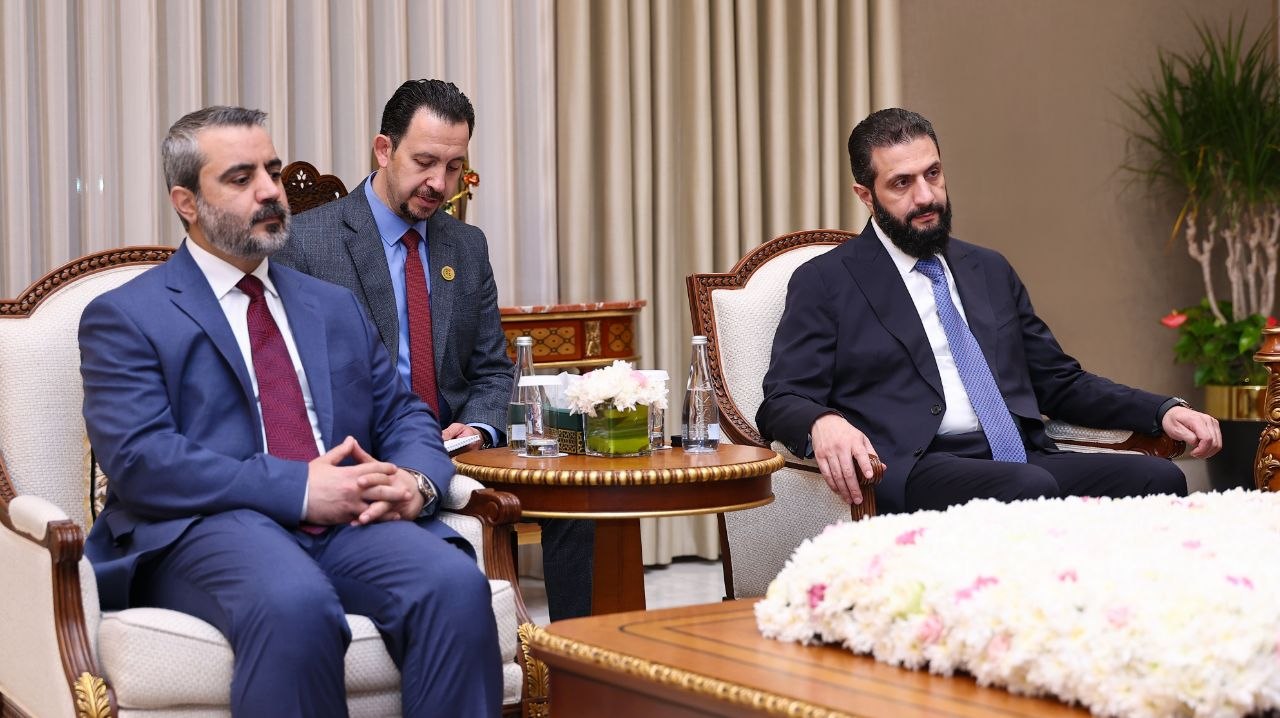 استقبل فخامة رئيس الجمهورية السيد أحمد الشرع ووزير الخارجية والمغتربين السيد أسعد حسن الشيباني في العاصمة دمشق، وزير خارجية مملكة الدنمارك لارس لوكه راسموسن والوفد المرافق له