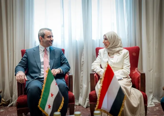 التقى وزير الخارجية والمغتربين السيد أسعد حسن الشيباني وزيرة الخارجية وشؤون المغتربين في الجمهورية اليمنية الدكتورة أفراح الزوبة
