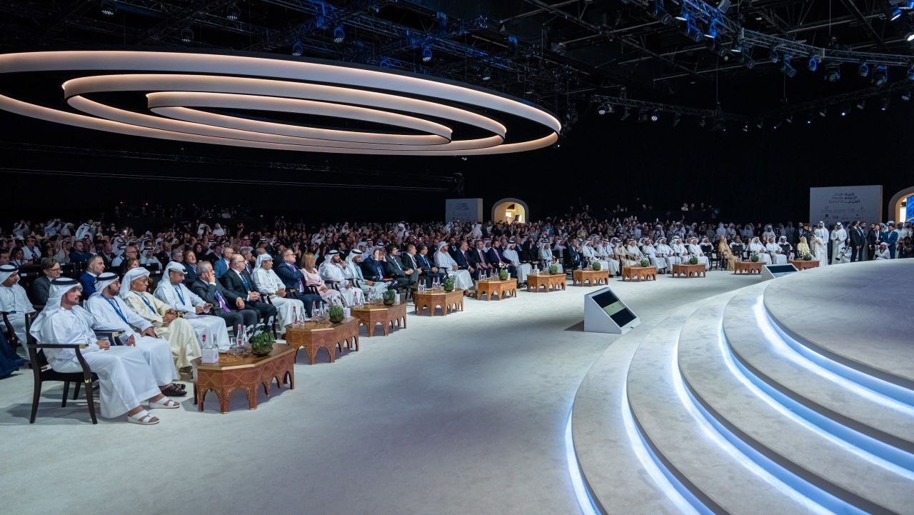 شارك وفد الجمهورية العربية السورية برئاسة فخامة الرئيس أحمد الشرع ووزير الخارجية والمغتربين السيد أسعد حسن الشيباني في فعاليات افتتاح الدورة الـ24 لقمة الإعلام العربي 2026 في دبي