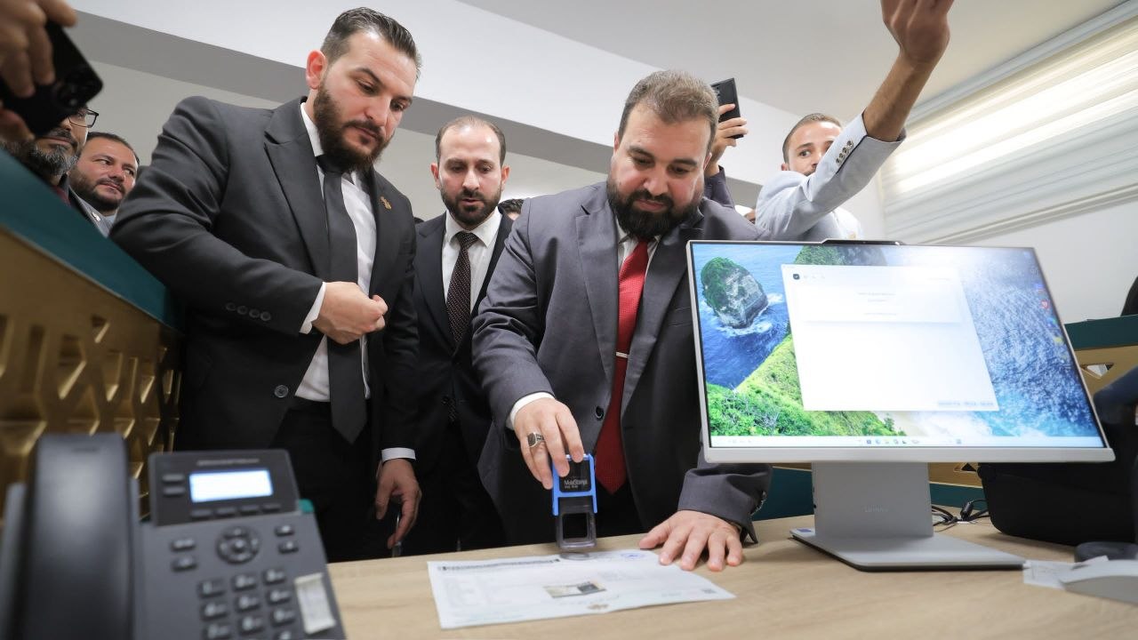 افتتحت الإدارة القنصلية في وزارة الخارجية والمغتربين اليوم، المكتب القنصلي في محافظة السويداء خلال مراسم رسمية