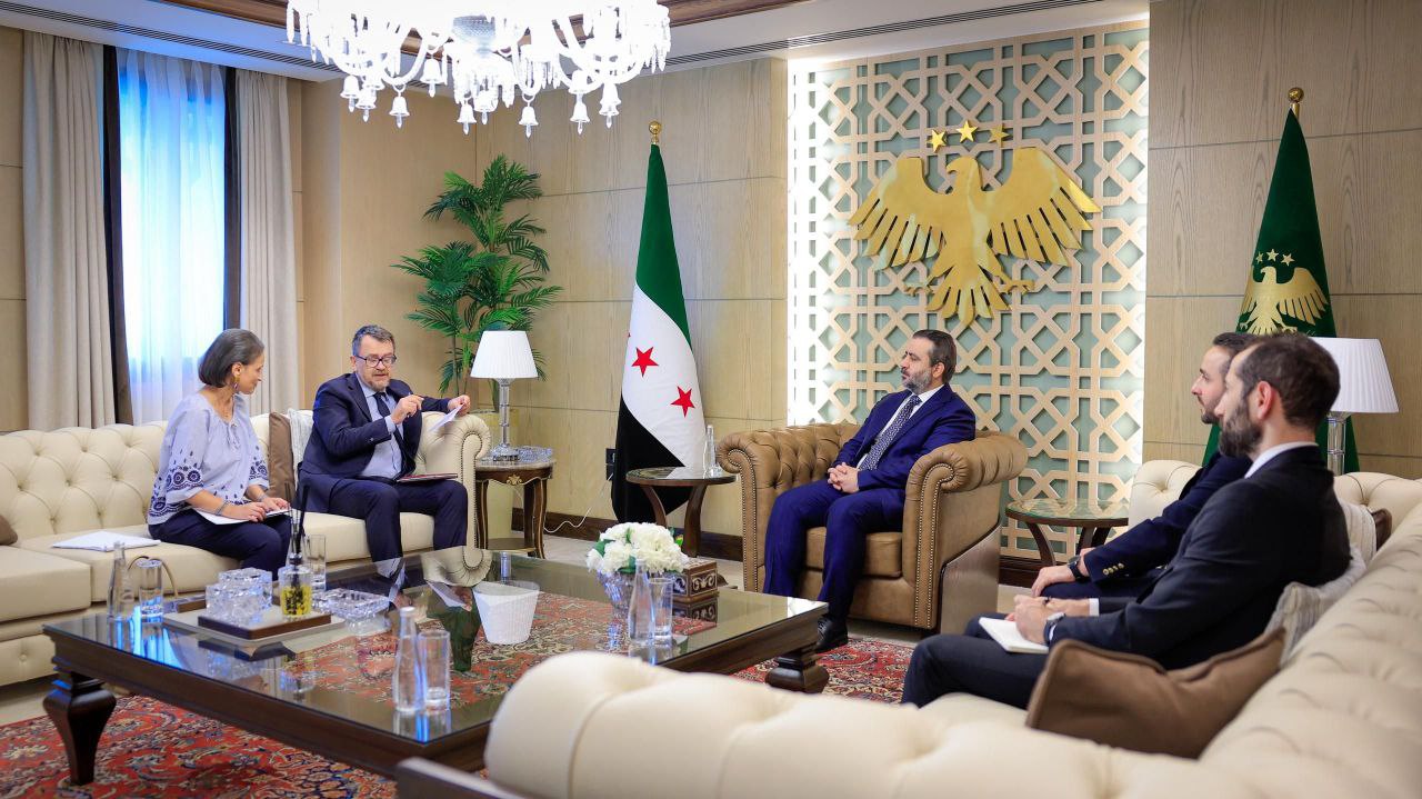 Minister of Foreign Affairs and Expatriates, Mr. Asaad Hassan Al-Shaibani, Receives the Italian Ambassador, Mr. Stefano Rafinian, at the Ministry's Headquarters