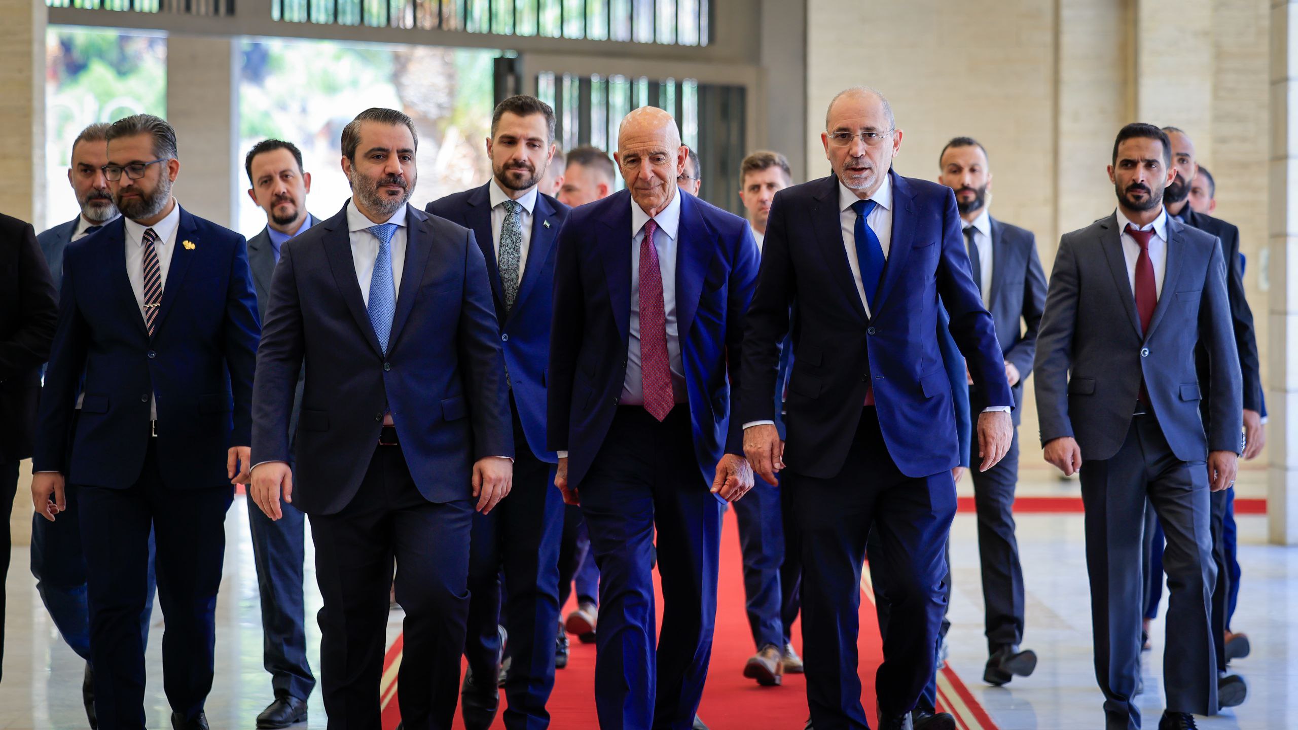 وزير الخارجية والمغتربين السيد أسعد حسن الشيباني يستقبل نائب رئيس الوزراء ووزير الخارجية وشؤون المغتربين في المملكة الأردنية الهاشمية السيد أيمن الصفدي