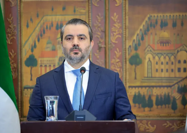أبرز تصريحات وزير الخارجية والمغتربين خلال مؤتمر صحفي جمعه مع وزير الخارجية الأردني أيمن الصفدي والمبعوث الأمريكي الخاص إلى سوريا توماس باراك في دمشق: