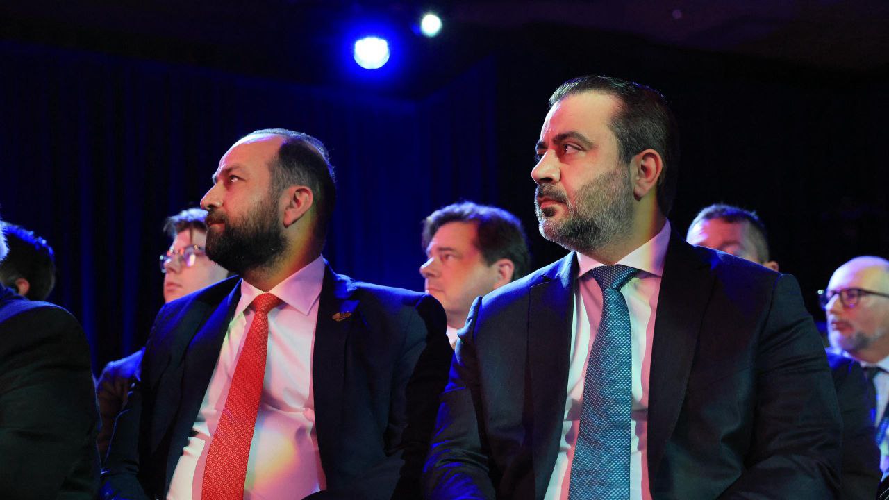 في إطار مشاركتهما في قمة كونكورديا المنعقدة في نيويورك، حضر فخامة رئيس الجمهورية السيد أحمد الشرع ووزير الخارجية والمغتربين السيد أسعد حسن الشيباني جانبًا من فعاليات القمة