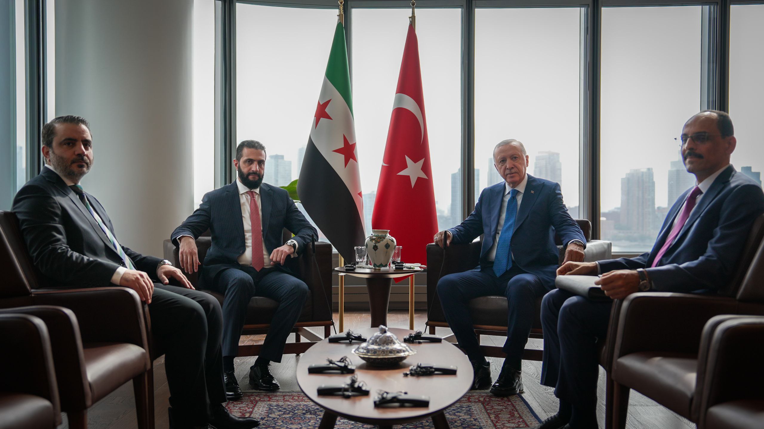 President Al-Sharaa Meets President Erdoğan of Türkiye on the Sidelines of the UNGA Session in New York