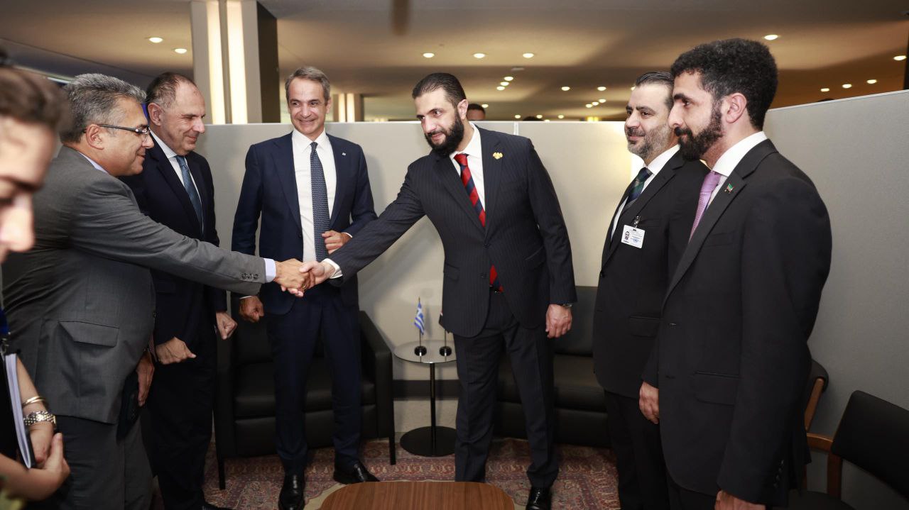 President Al-Sharaa Meets Greek Prime Minister Kyriakos Mitsotakis on the Sidelines of UNGA 80