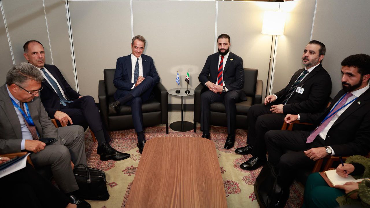 President Al-Sharaa Meets Greek Prime Minister Kyriakos Mitsotakis on the Sidelines of UNGA 80