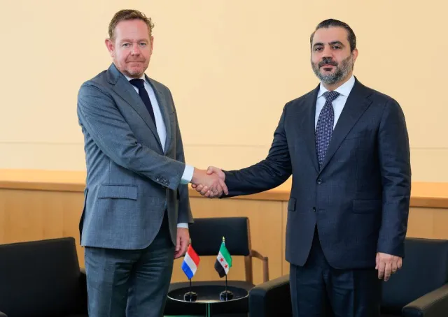 وزير الخارجية والمغتربين السيد أسعد حسن الشيباني يلتقي في مقر الأمم المتحدة بنيويورك نظيره الهولندي السيد ديفيد فان ويل