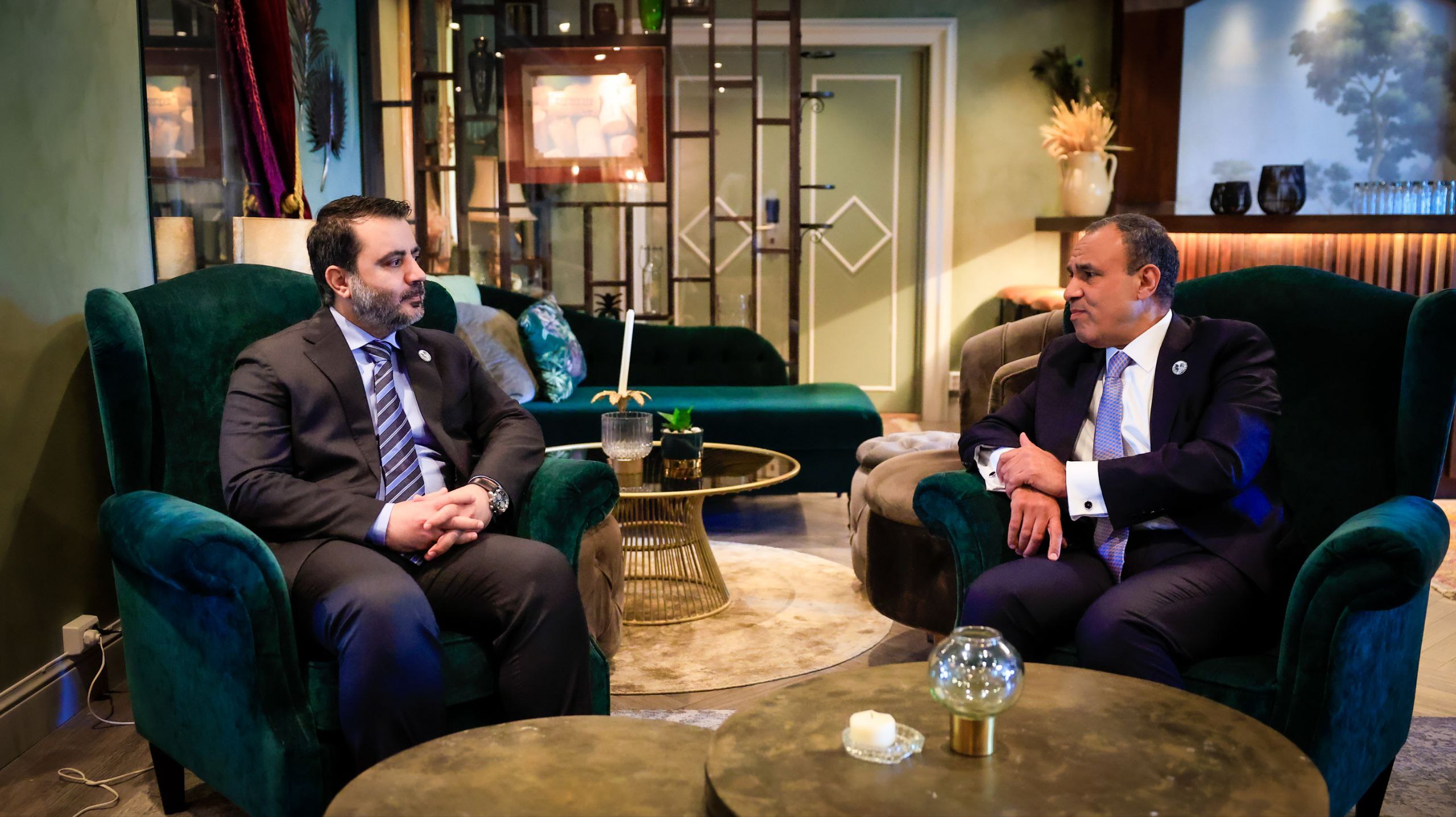 Minister Al-Shaibani Meets Egyptian Counterpart on the Sidelines of the Oslo Forum for Peace and Discusses Means of Strengthening Bilateral Cooperation