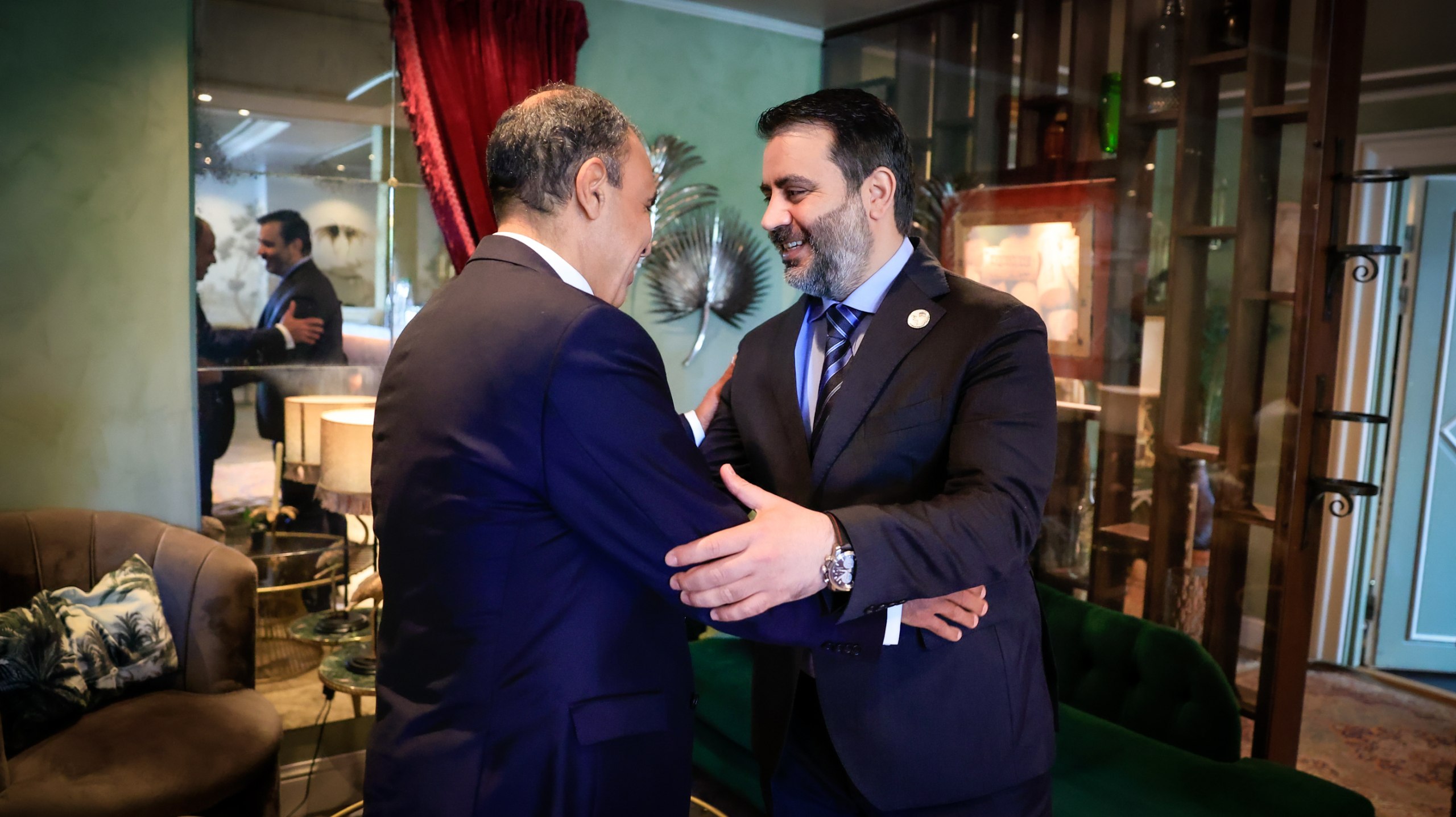 Minister Al-Shaibani Meets Egyptian Counterpart on the Sidelines of the Oslo Forum for Peace and Discusses Means of Strengthening Bilateral Cooperation