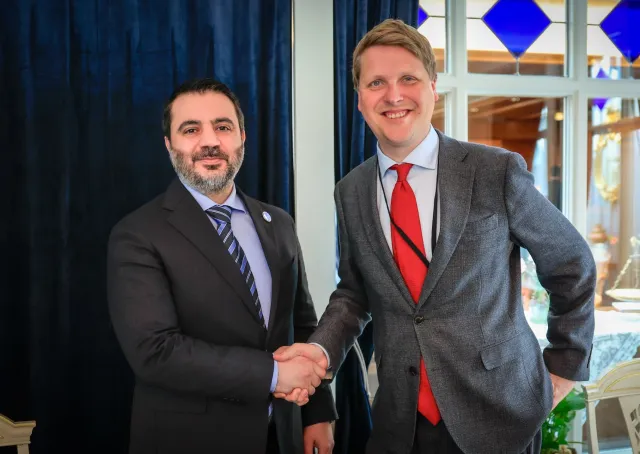 Al-Shaibani Meets Norwegian Minister of International Development on Sidelines of Oslo Forum for Peace