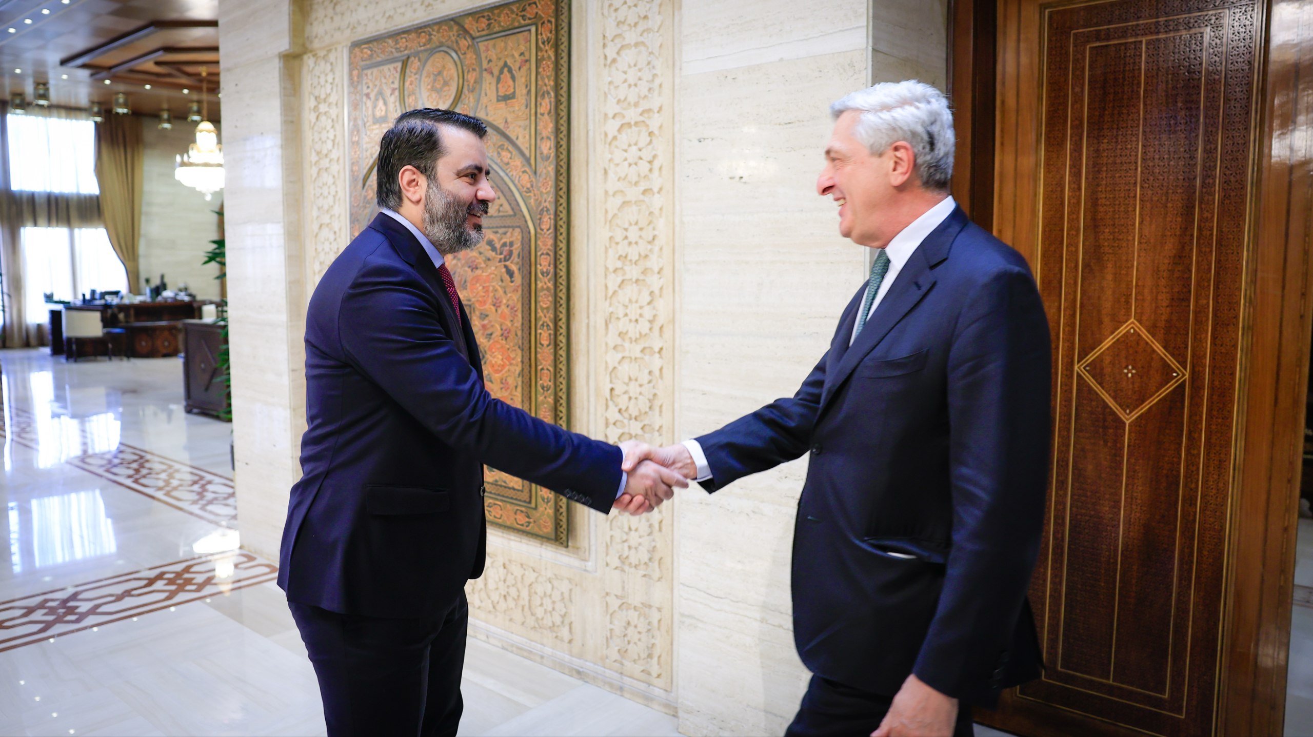 Damascus – Foreign Minister Al-Shaibani Discusses Refugee Return Efforts with UNHCR High Commissioner Filippo Grandi